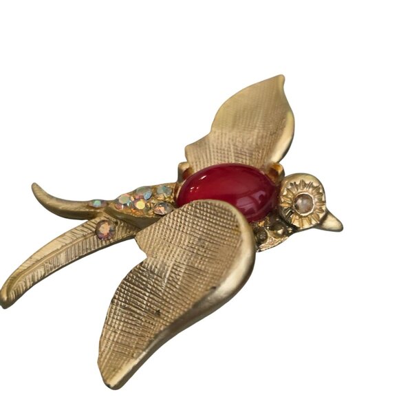 1960s Jelly Belly Bird Brooch Gold-Tone Red Cabochon Missing Rhinestone & Eye - Picture 3 of 6